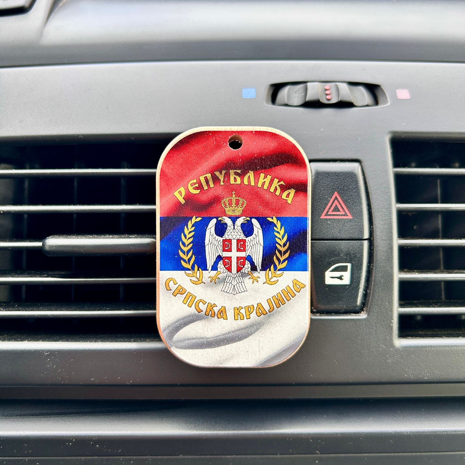Zastava Republike Srpske Krajine